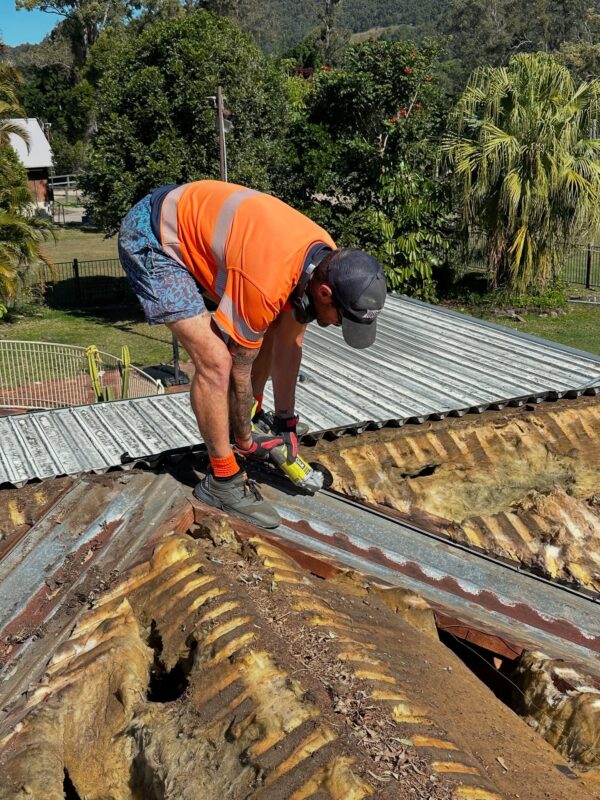 Roof Spray Painting Services West Brisbane